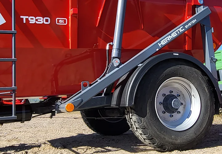 T930